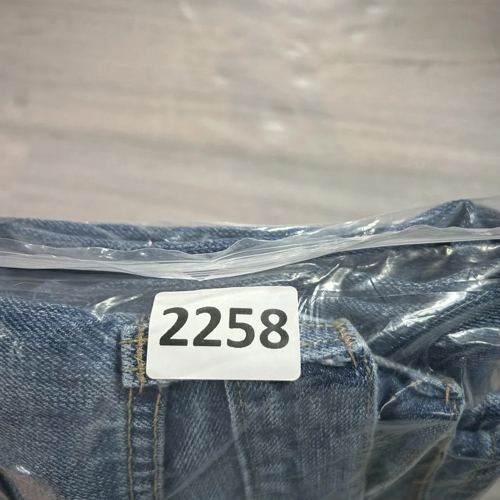 Levis 501 Jeans Mens 38x30 Blue Straight Leg Button Fly Denim Cotton Medium Wash